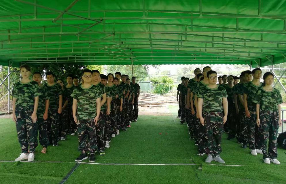 �h(hu��n)�y����չ